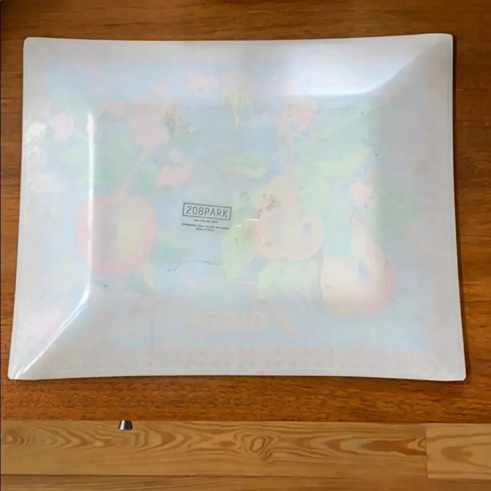 208 Park Pears Curved Decorative Glass Tray Serving Dish‎